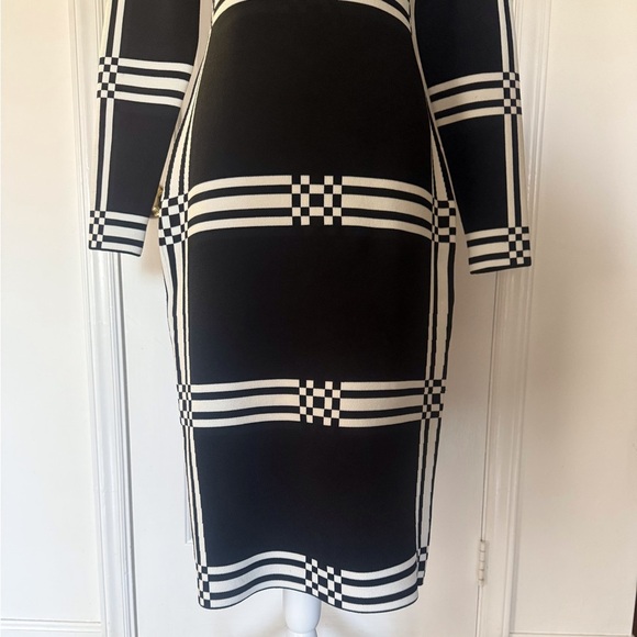 “FASHION NOVA LUXE” Claudia Knit Checkerboard BodyCon Dress - Picture 10 of 16